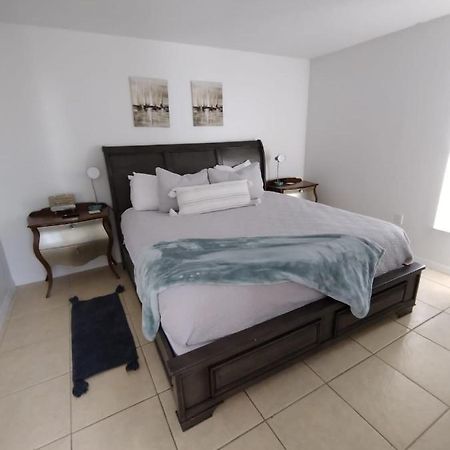 Home From Home 5 Bedroom Villa Davenport Buitenkant foto